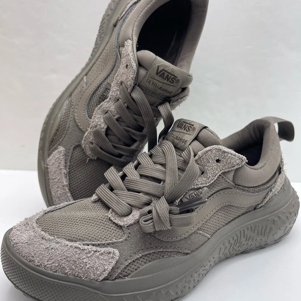 Vans WMN Mte Ultrarange Neo Vr3
Mono Bungee Cord
VN000CWE9JC Sneakers - Picture 13 of 16